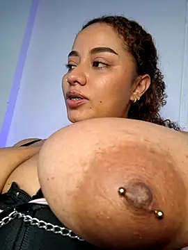 Živý XXX chat curly_girl_31