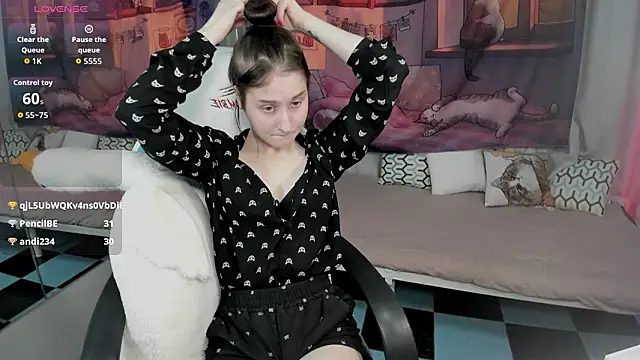 KiraDuvall live XXX chat