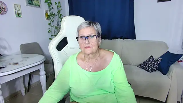 Selenna57 Live XXX-chat