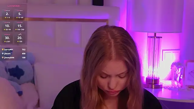 แชท XXX สดของ MollyHilton