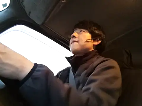 whitebriefboyのウェブカメラショー