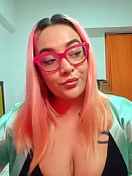 Nova-SatelaのライブXXXチャット