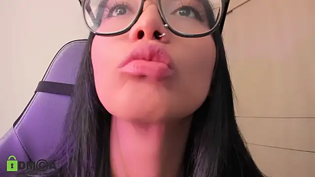 Czat XXX na żywo – alice-rausing