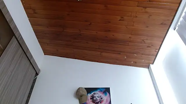 Chatroom XXX en direct de Crystal_Star_