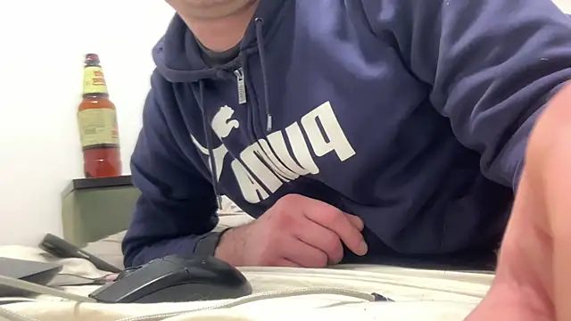 viktor1992-1-1 Show Webcam