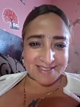 AlexadraJones3453 élő XXX-chatje