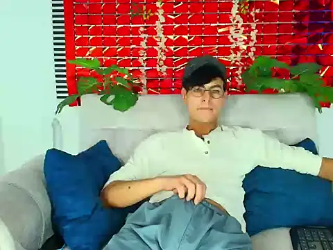 Živý XXX chat ThiiagoSaeenz