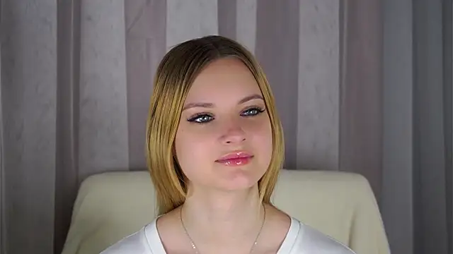 แชท XXX สดของ TinaMonaldi