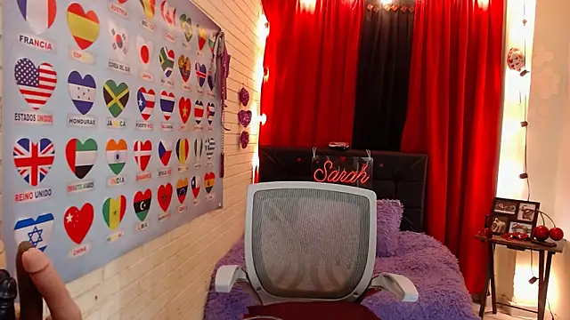 Show modela Sarah_teiku na web-kameri