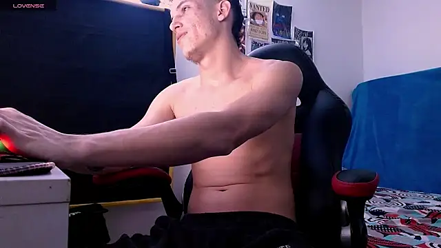 deividcloud36 即時 XXX 聊天