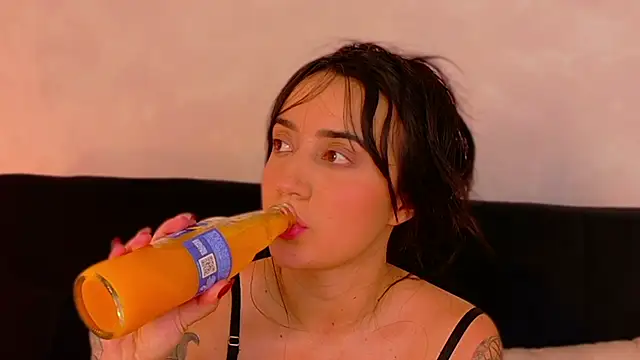 Chat +18 de EmmyEvans1 ao vivo