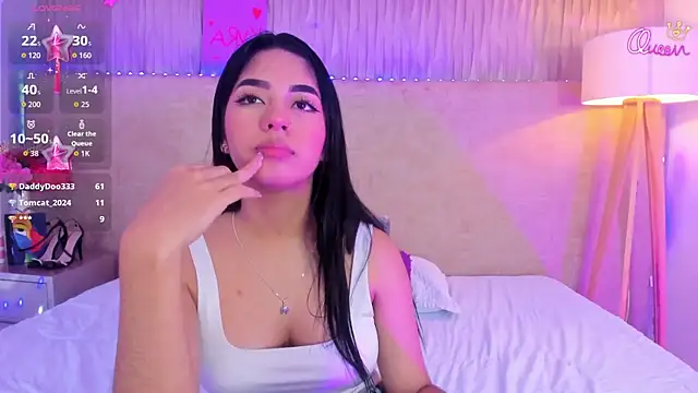 _kyraa_'s Webcam Show