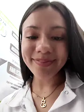 Chat +18 de CHARLOTTE__05 ao vivo