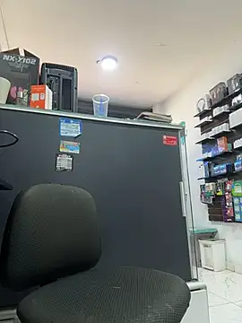 pregnant_sofii18: διαδικτυακό σόου στην κάμερα