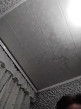 SalientClean: διαδικτυακό σόου στην κάμερα