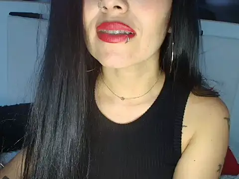 Chat +18 de Tania_mature ao vivo