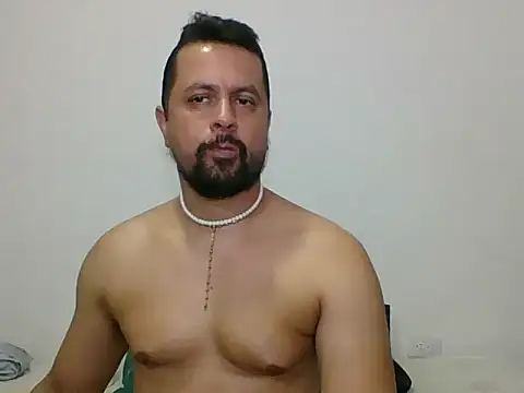 XXX chat uživo modela TRIISTAN_KING10