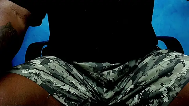 _Tyler_hotのウェブカメラショー