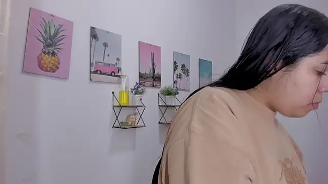 Emma_lean Chat XXX in diretta