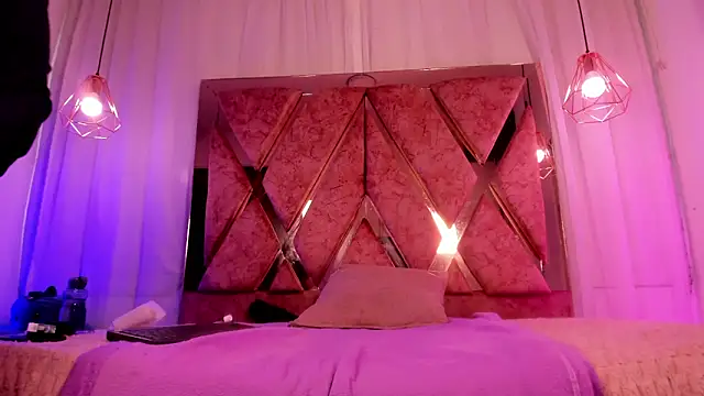 แชท XXX สดของ shantal_cooper_