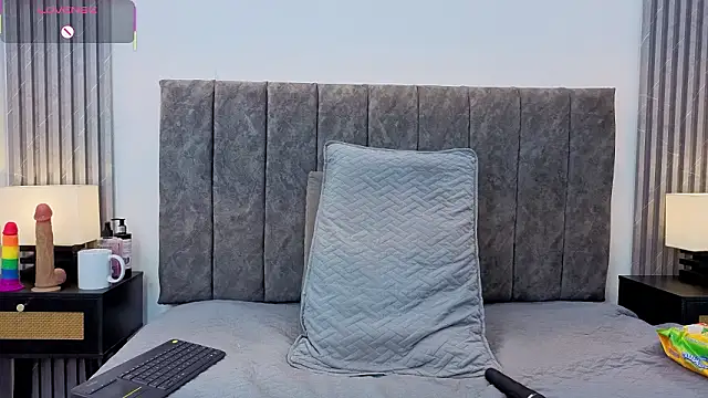 Ema_Stone65 Chat XXX live