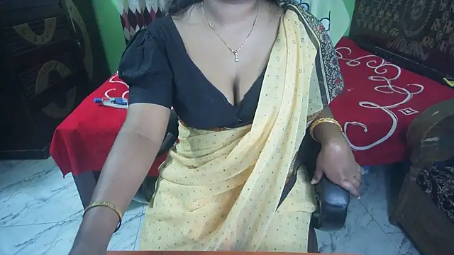 BengaliQueenStar Chat XXX live