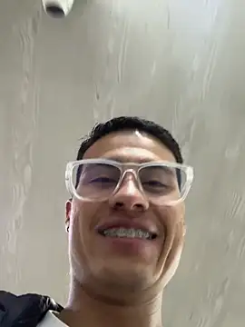 Latin_Paisa_BoyのライブXXXチャット