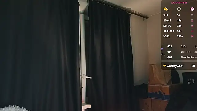 Chatroom XXX en direct de TechnoJesus