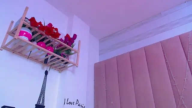 Chatroom XXX en direct de sara_caplerx