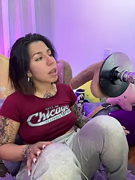 Chatroom XXX en direct de _antonella_dreamss