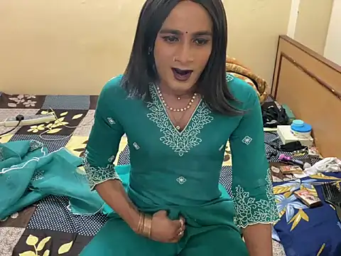 LuvLayla live XXX chat