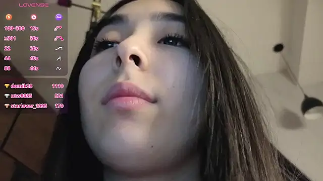 Ju_jin élő XXX-chatje