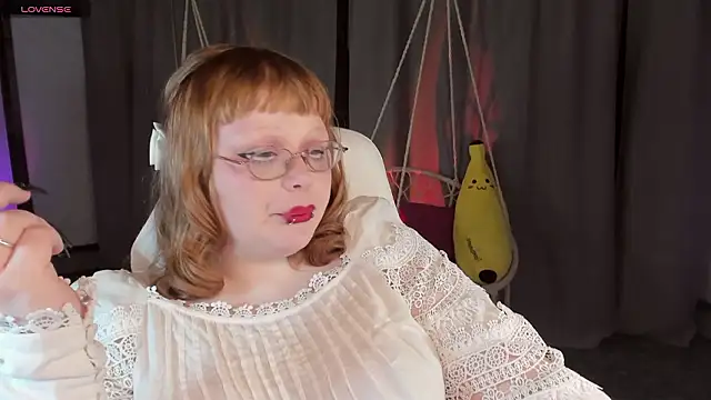 LottieReedのライブXXXチャット