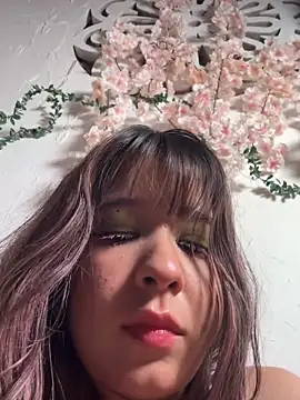 fairybel Adlı Modelin Canlı XXX Sohbeti