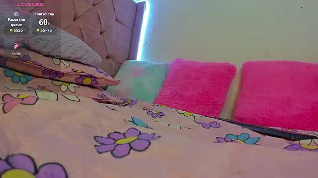 solpeich Adlı Modelin Canlı XXX Sohbeti