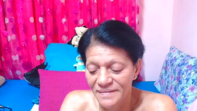 SLUTTYROXY Chat XXX in diretta