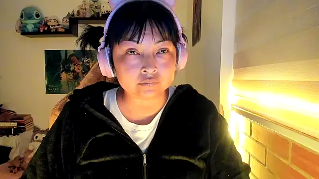 Shaddycute_ Adlı Modelin Canlı XXX Sohbeti