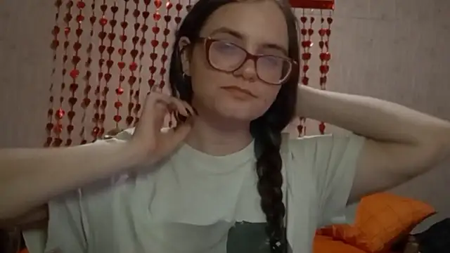 دردشة Miyabeee الجنسية المباشرة