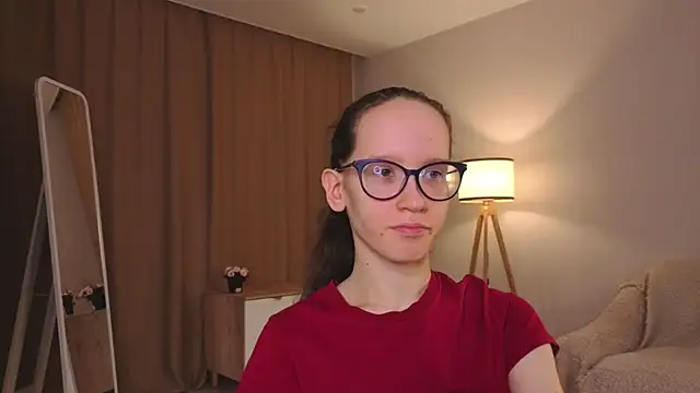 BettyBrowni Adlı Modelin Canlı XXX Sohbeti