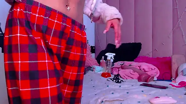 Chatroom XXX en direct de sara_caplerx