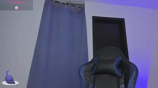 Živý XXX chat roseliam25