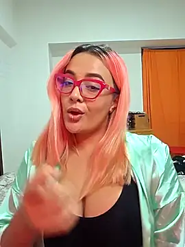 Nova-SatelaのライブXXXチャット