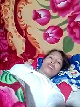 Gummiesu 网络视讯表演