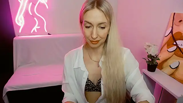 Chat XXX Live Cute_Smile_Shy