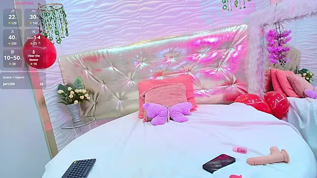 alanna_blaze Show Webcam