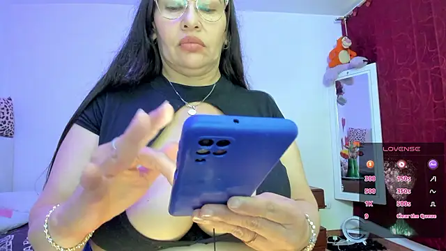 Sembang XXX Secara Langsung esmeralda_milf