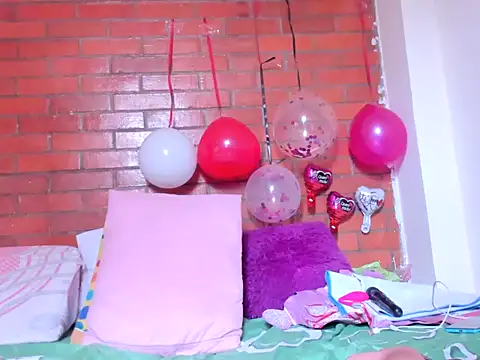 Živý XXX chat Elianissquirt