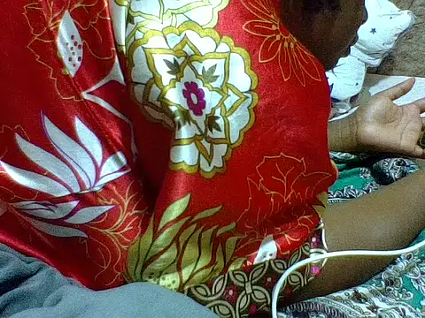 Živý XXX chat _Ella20