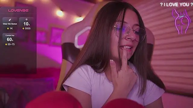 Czat XXX na żywo – milly_kenner