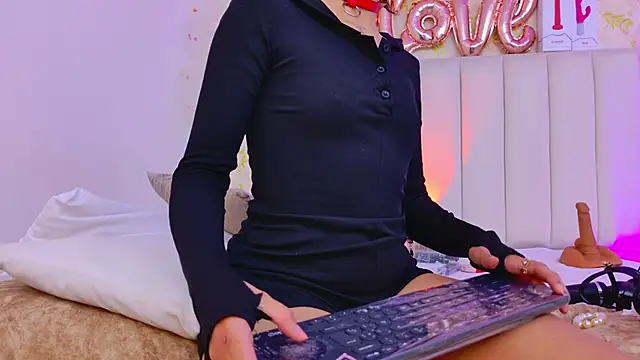 Celeste_Clarke Obrolan Langsung XXX